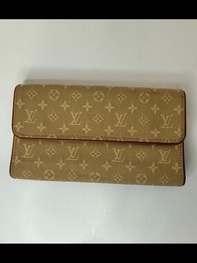 Louis Vuitton Mini Lin Porte Tressor International Wallet